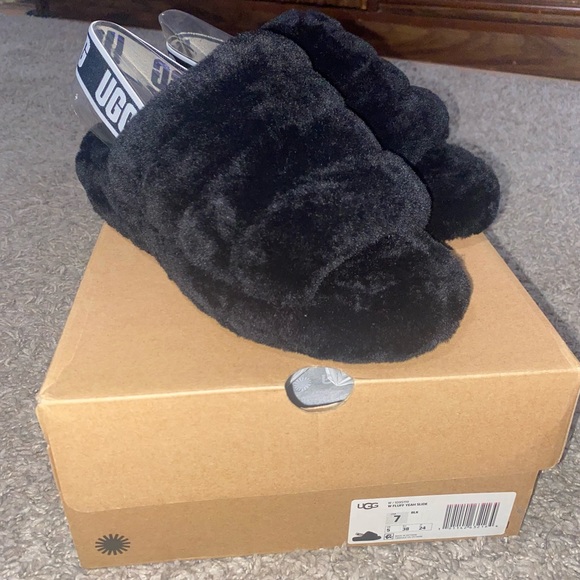 Uggs - Picture 4 of 8